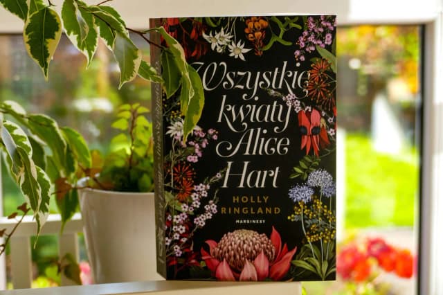 Wszystkie Kwiaty Alice Hart 2023 - Porzucona dziewczynka znajduje dom