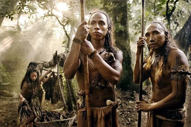 Apocalypto na Filmweb: Brutalna epopeja Gibsona w ocenie widzów