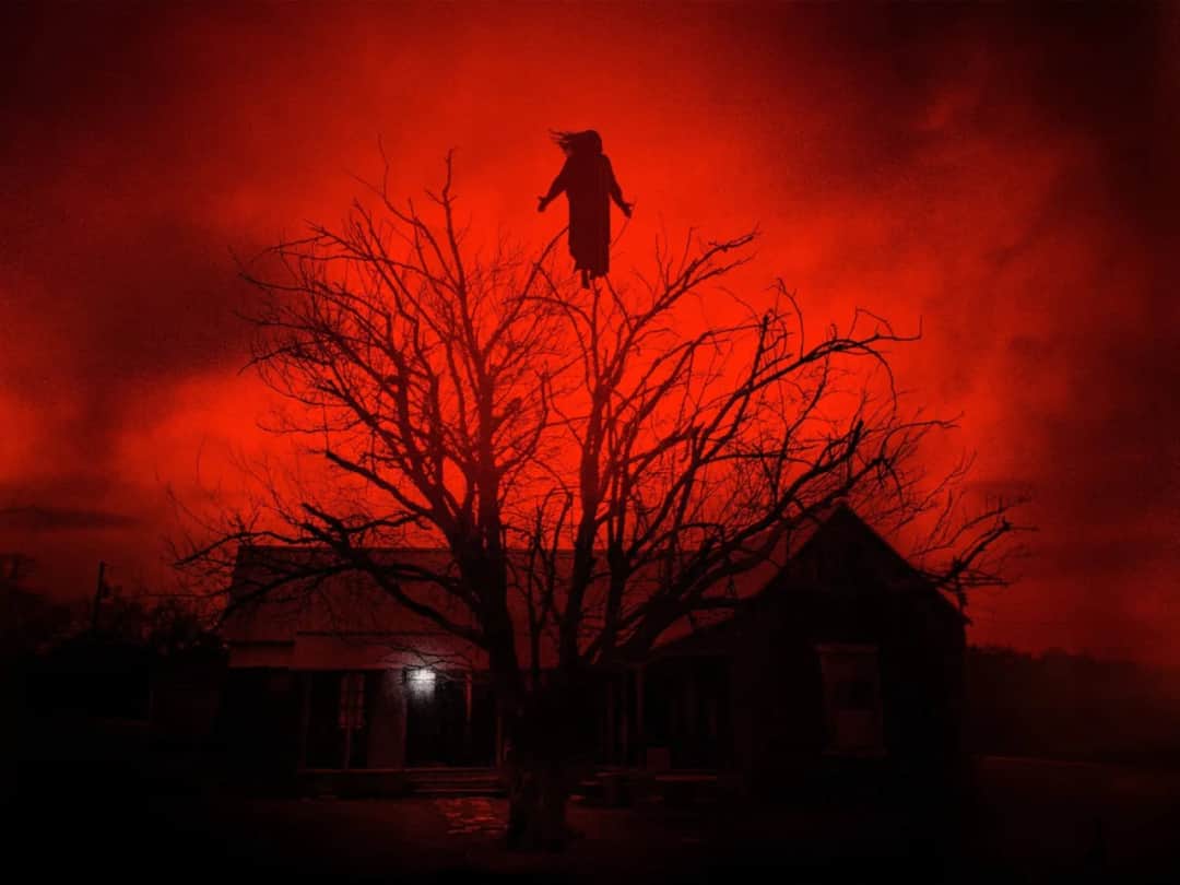 Najlepsze horrory: 10 mrożących krew w żyłach filmów na niepokojący wieczór