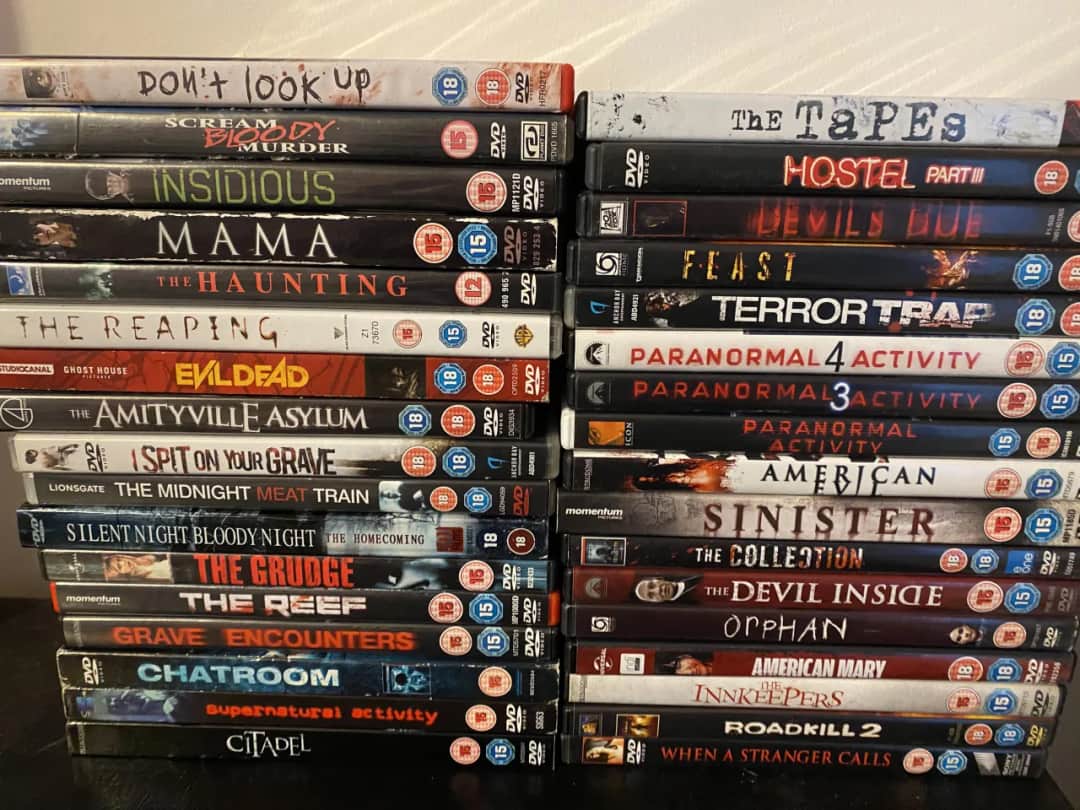 Najstraszniejsze horrory warte obejrzenia: klasyki i nowości filmowe