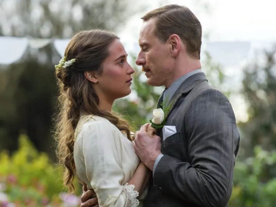 Światło między oceanami - poruszający dramat o miłości i wyborach