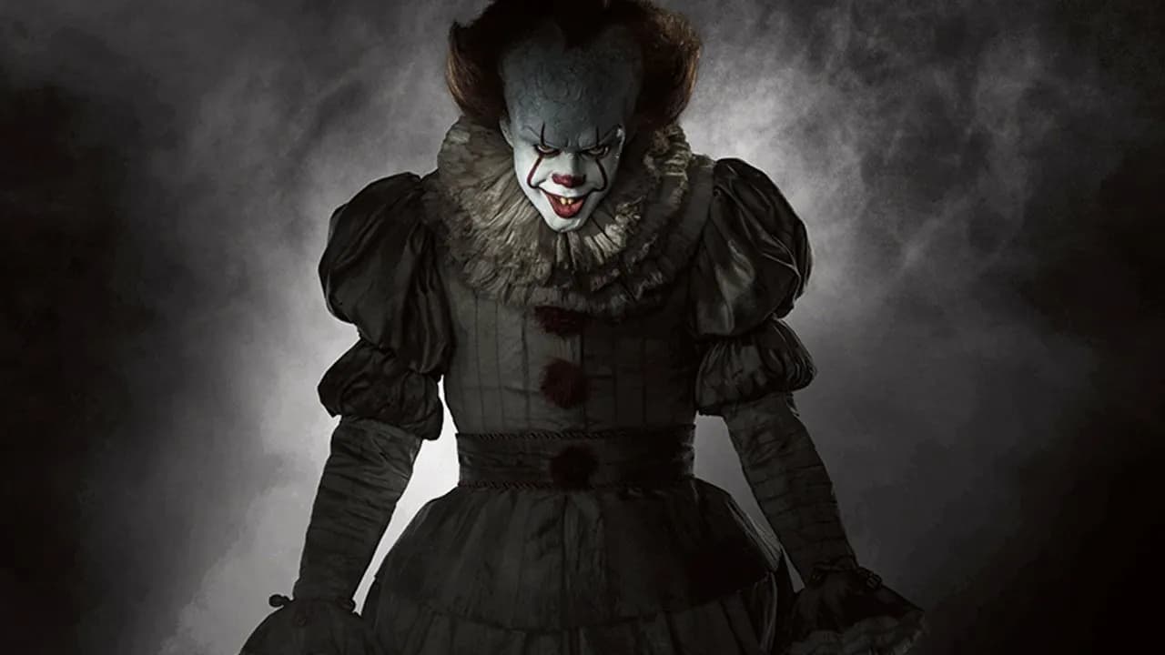 Złowieszczy klaun z filmu To - najstraszniejsza postać w historii horroru