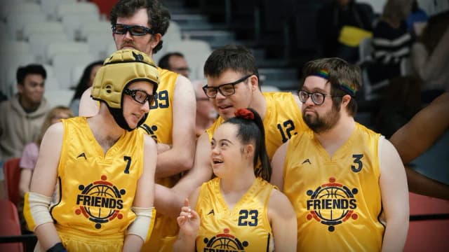 Champions - co sądzimy o nowej komedii sportowej z 2023 roku?