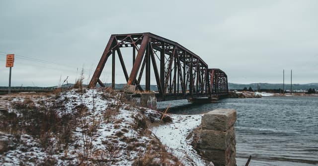 Rabbit Hole - recenzja nowego serialu sensacyjnego z 2023 roku